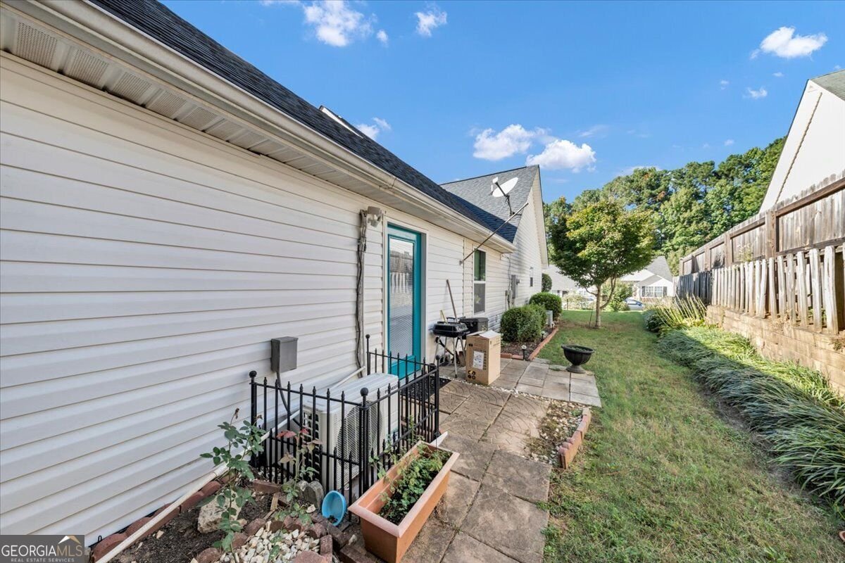 137 Gentle Breeze Court Temple - Photo 32