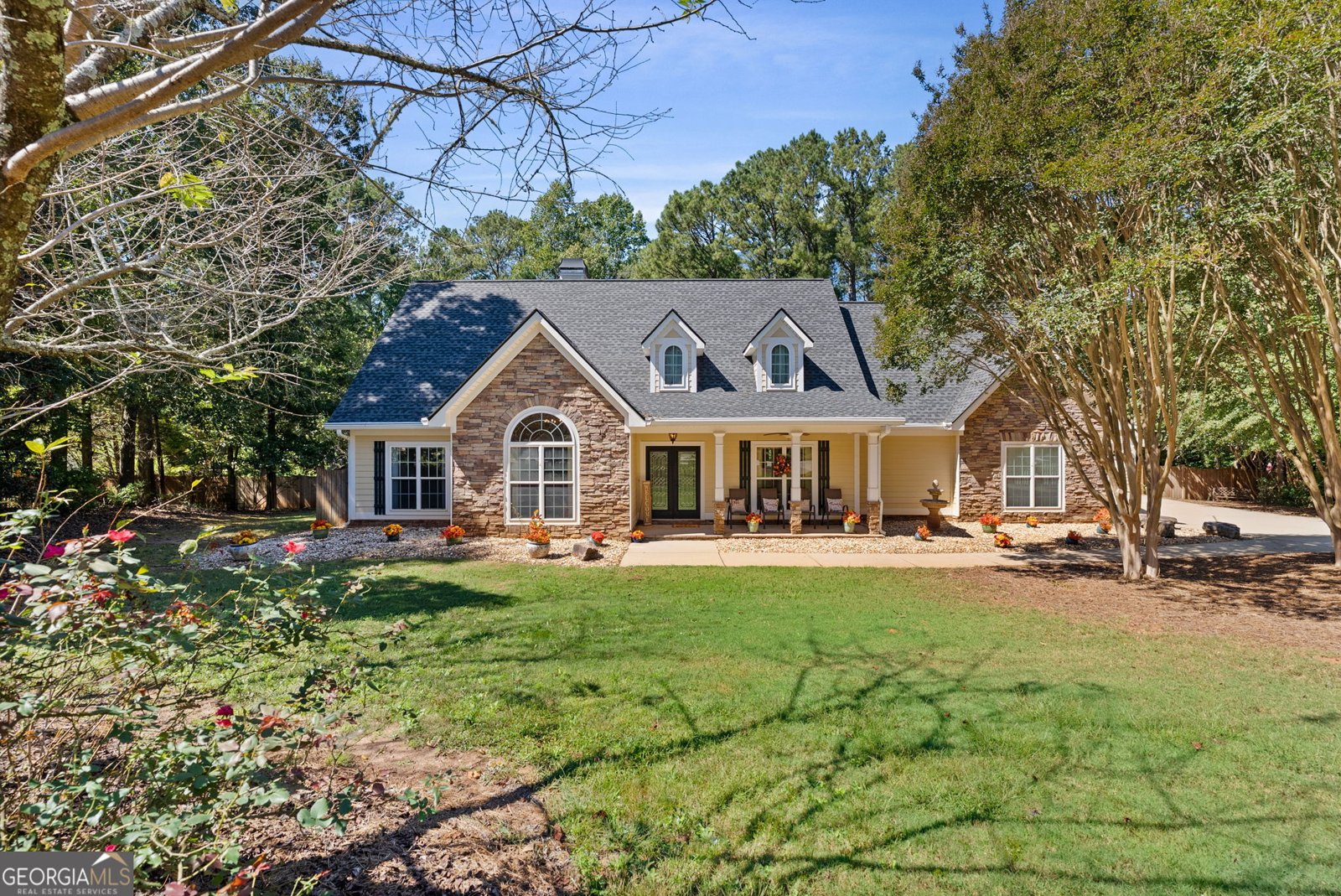 304 Pembroke Court McDonough - main photo