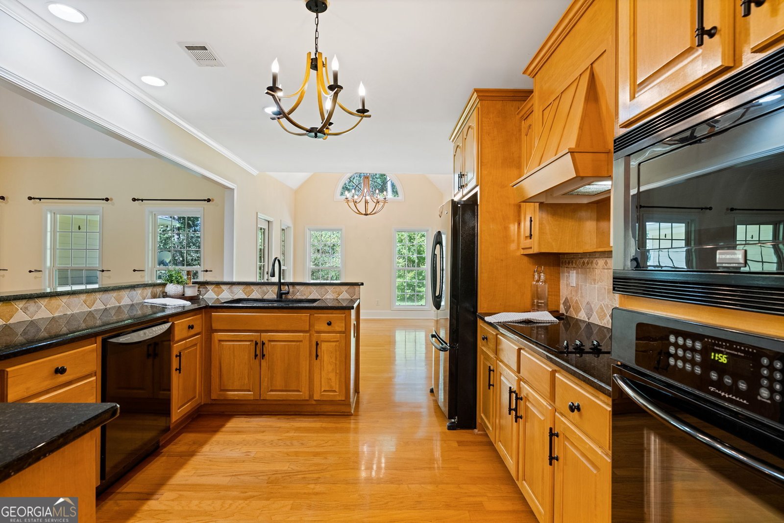 304 Pembroke Court McDonough - Photo 12