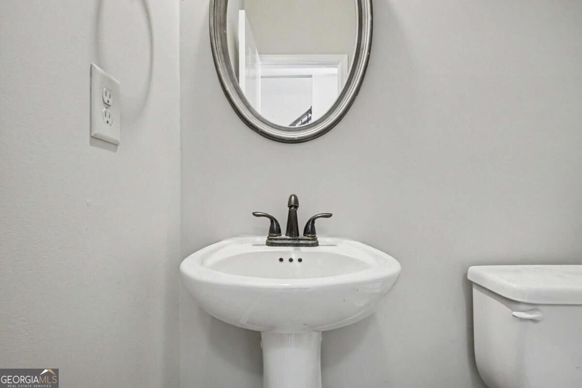 705 Barberry Drive Woodstock - Photo 7