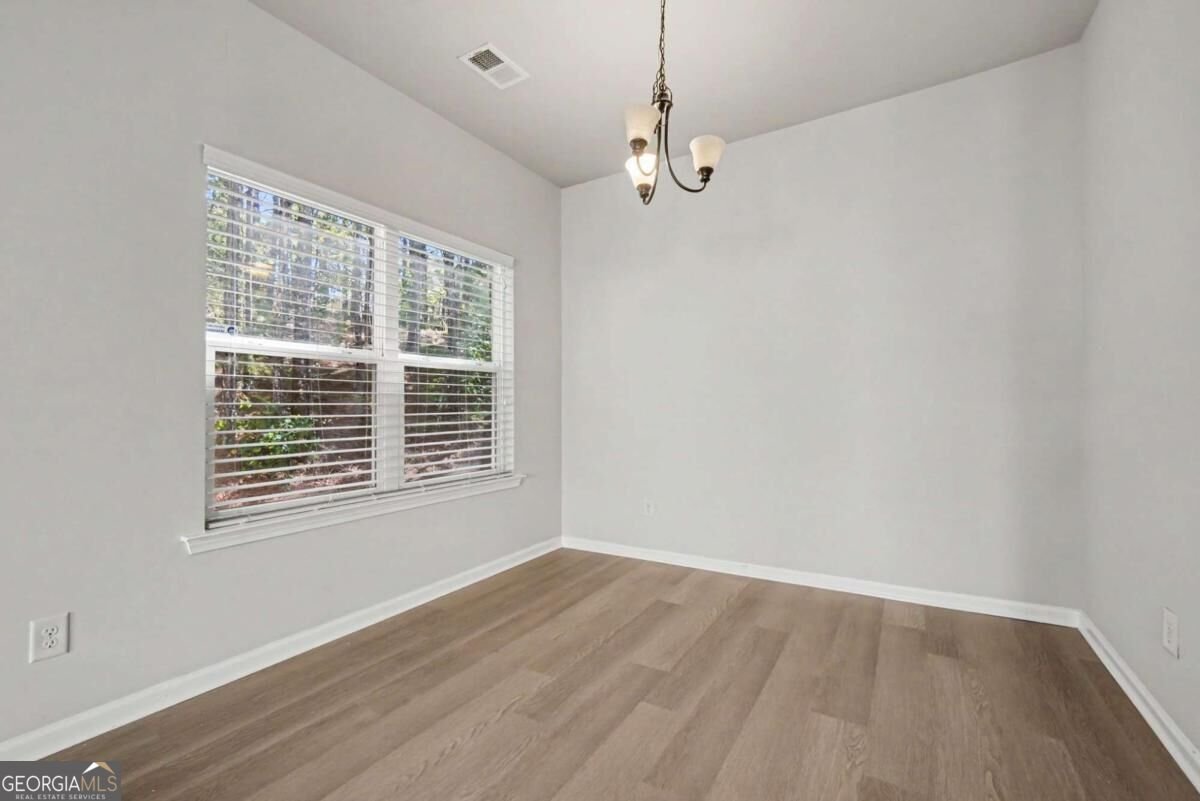 705 Barberry Drive Woodstock - Photo 9