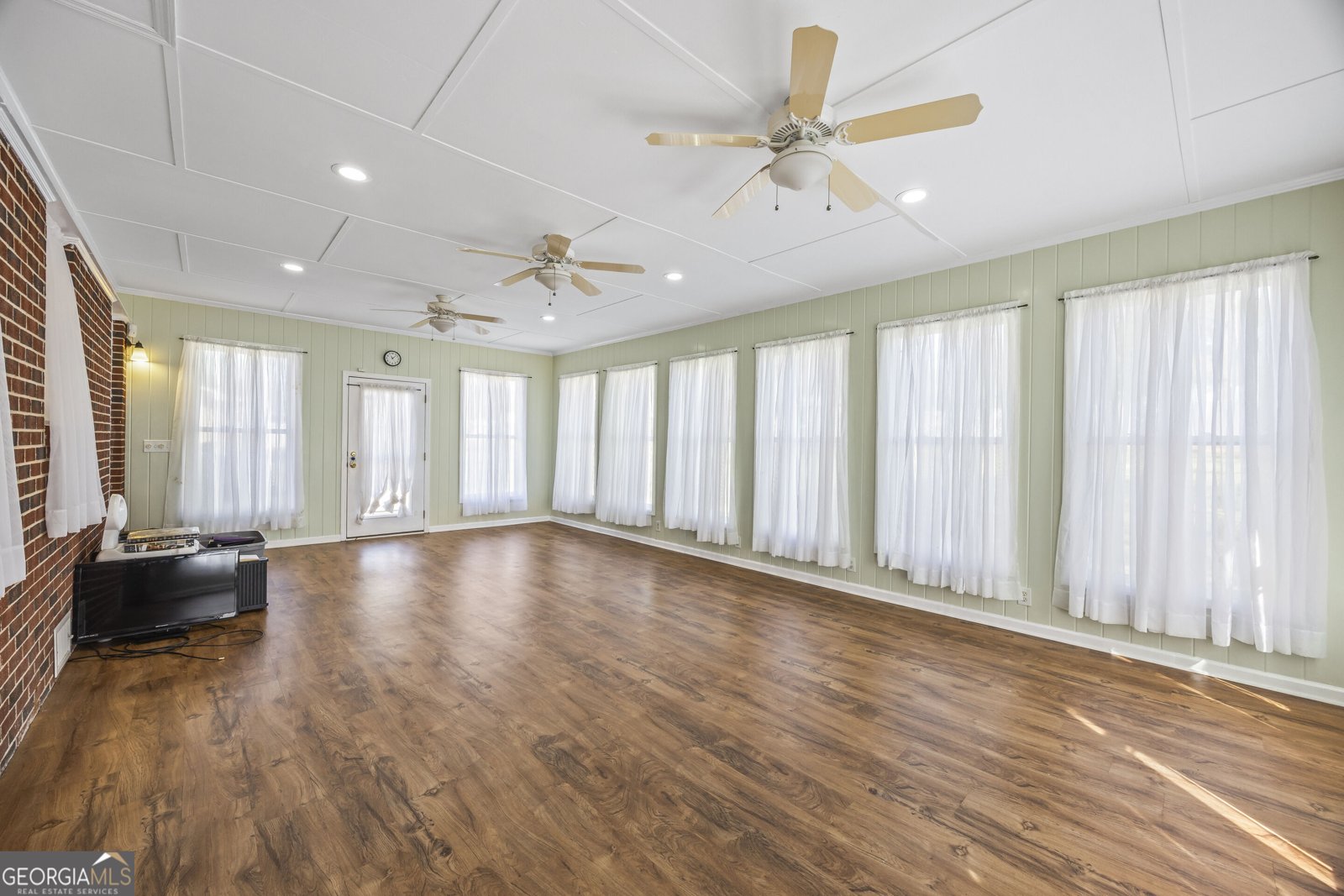 131 Roosevelt Boulevard Commerce - Photo 32