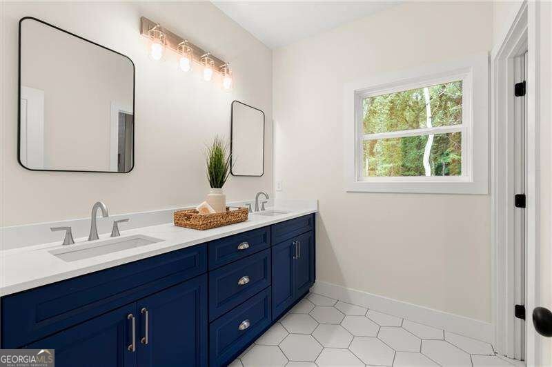 300 Nottingham Drive Woodstock - Photo 18