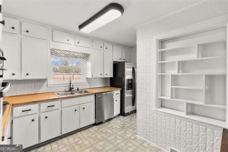 213 Cook Street Cartersville - Photo 10