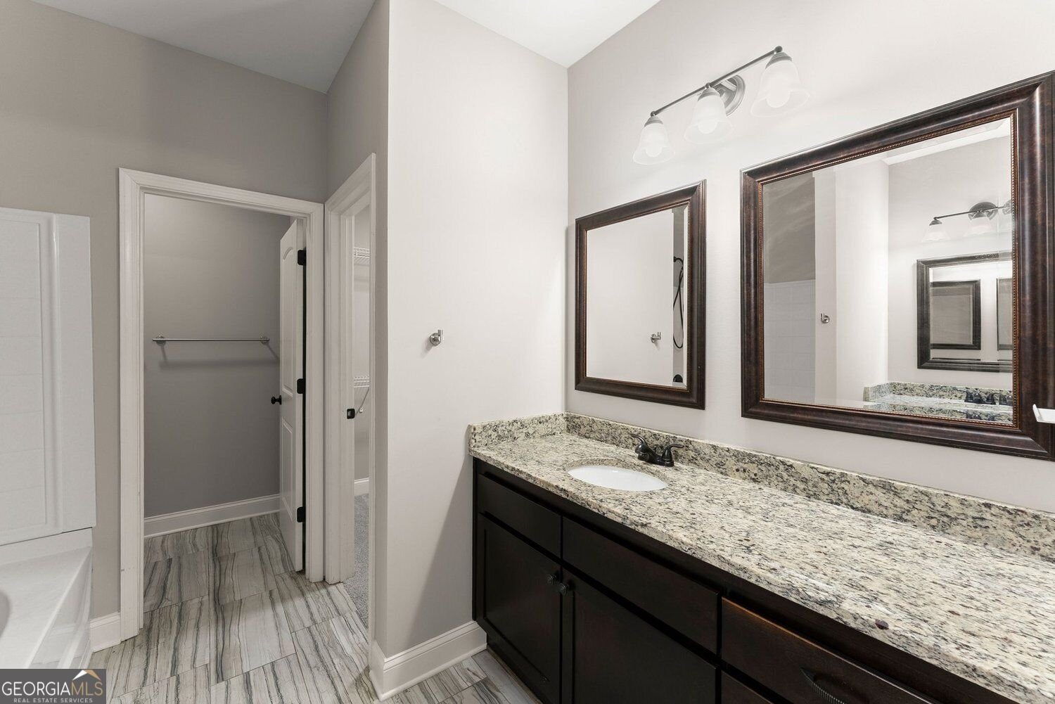 3588 Phoenix Cove Drive Gainesville - Photo 27