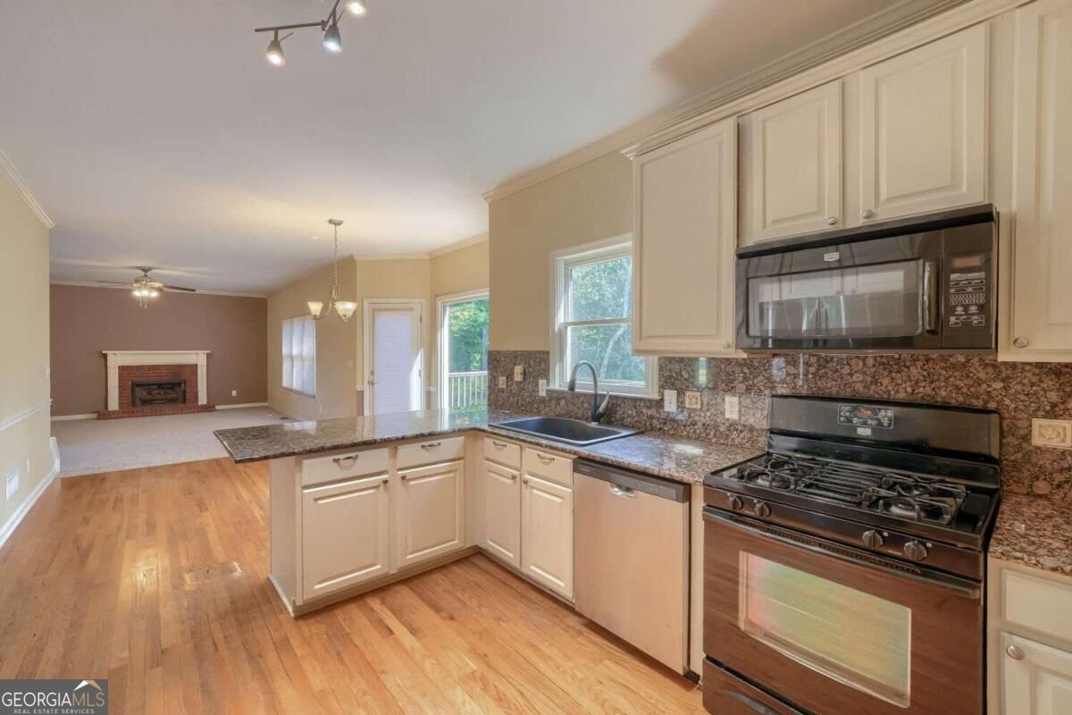 525 Sartain Court Johns Creek - Photo 9
