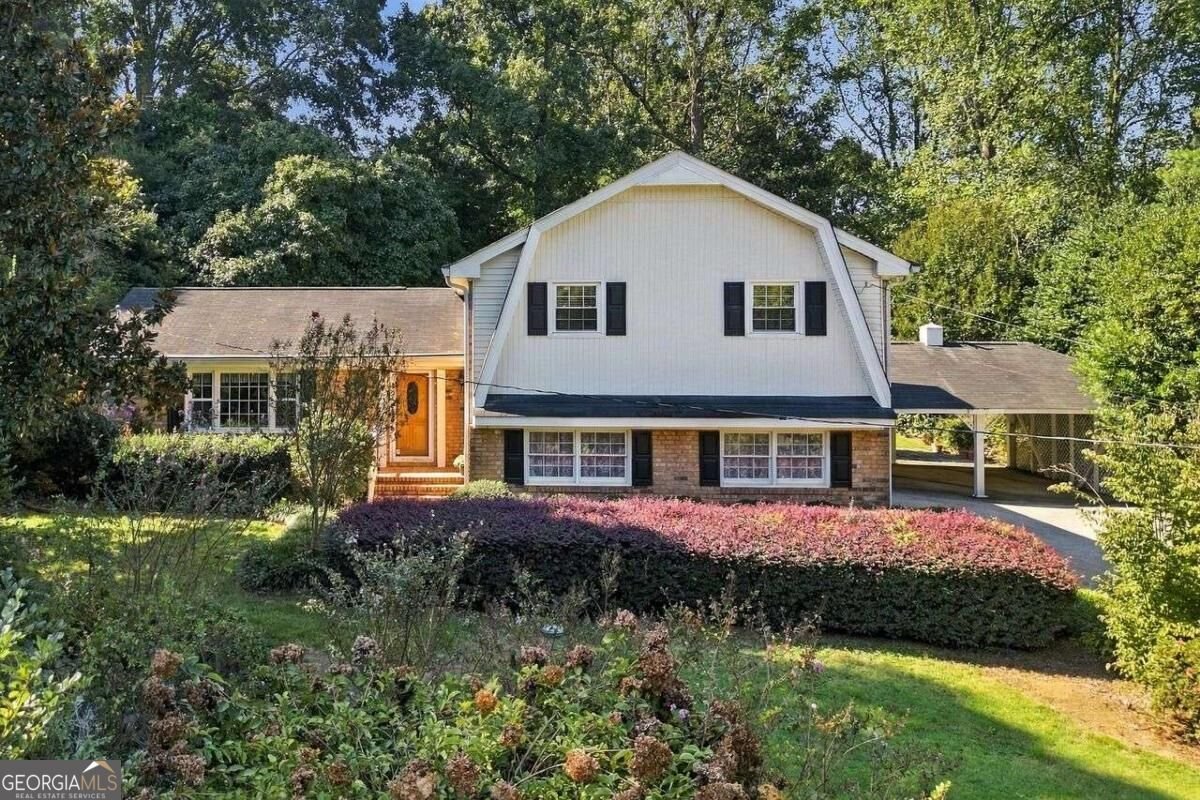 2051 Hemlock Trail Snellville - main photo