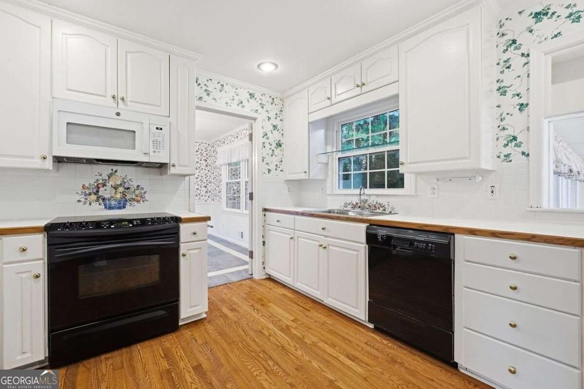 2051 Hemlock Trail Snellville - Photo 9