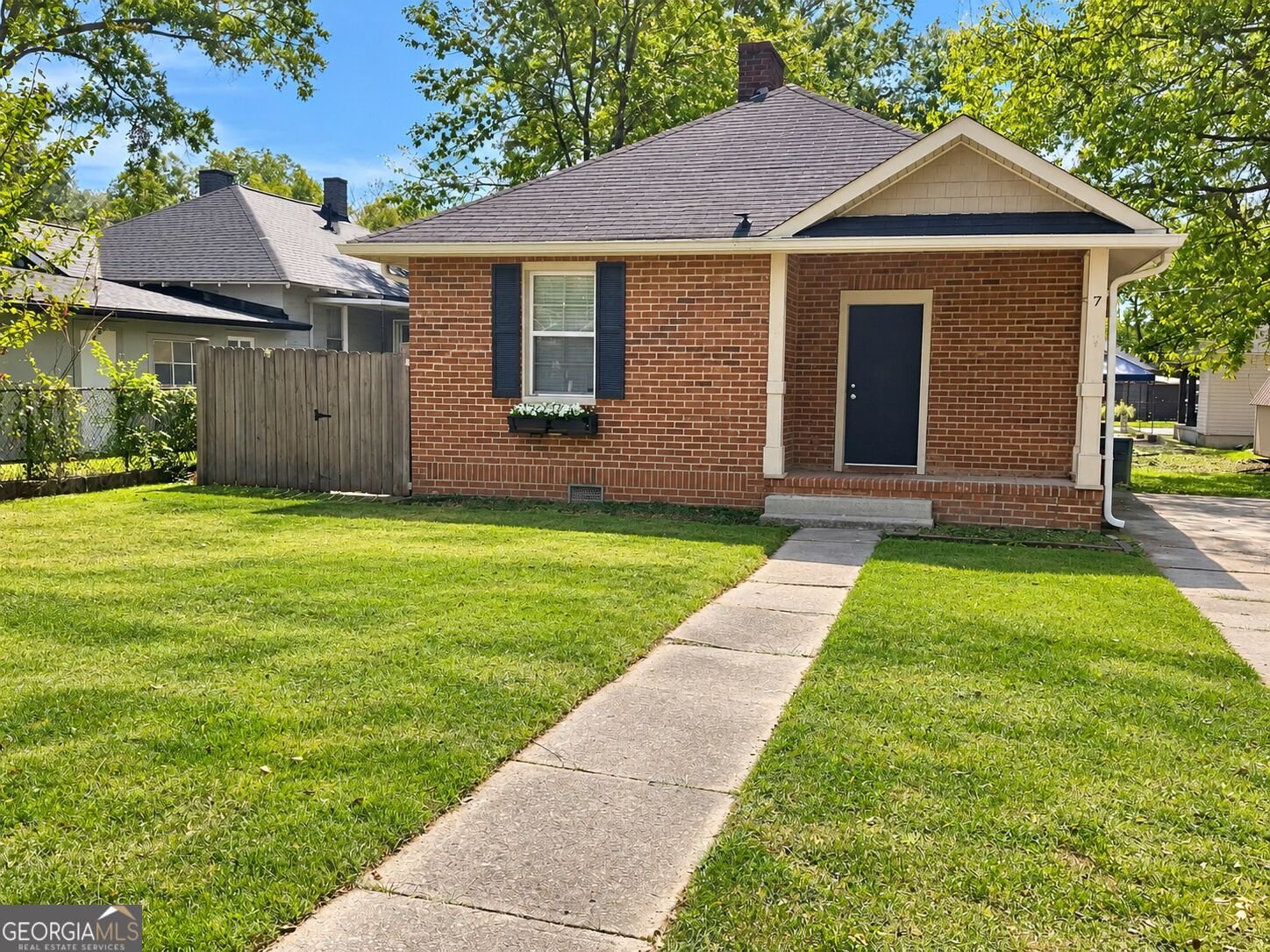 7 Juniper Street Rome - main photo