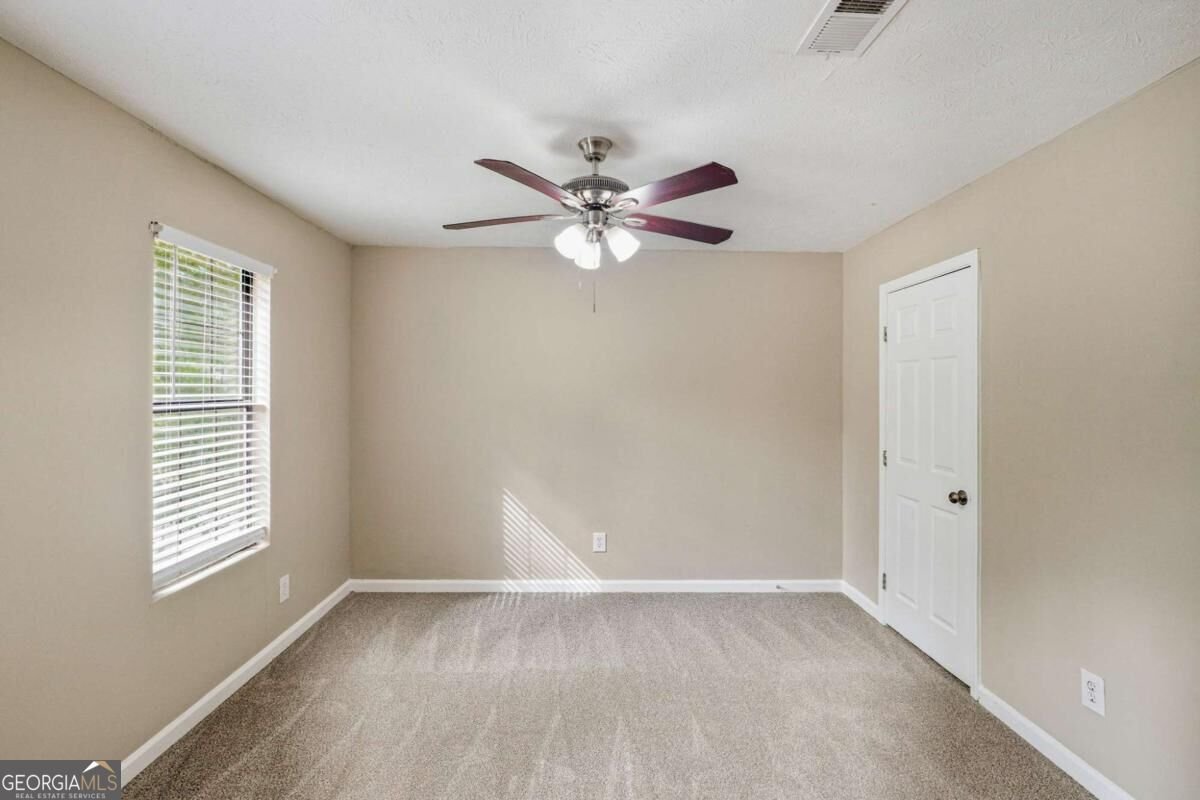 5130 Woodbridge Trail Stone Mountain - Photo 10