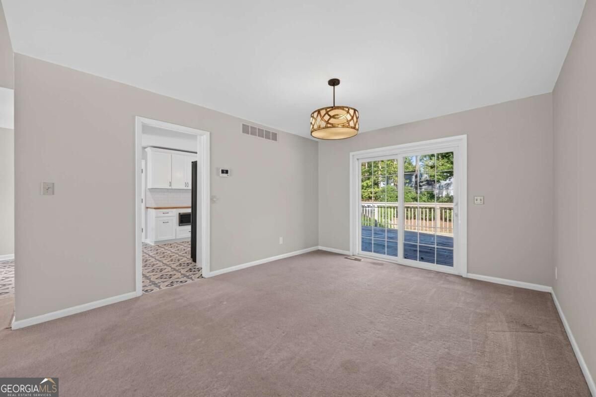 2220 Rock Ridge Road Marietta - Photo 8