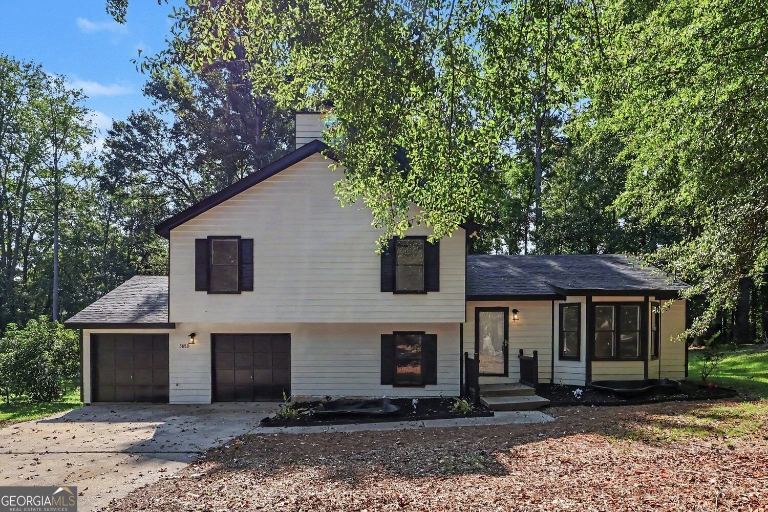 5880 Bluebonnet Circle College Park - main photo