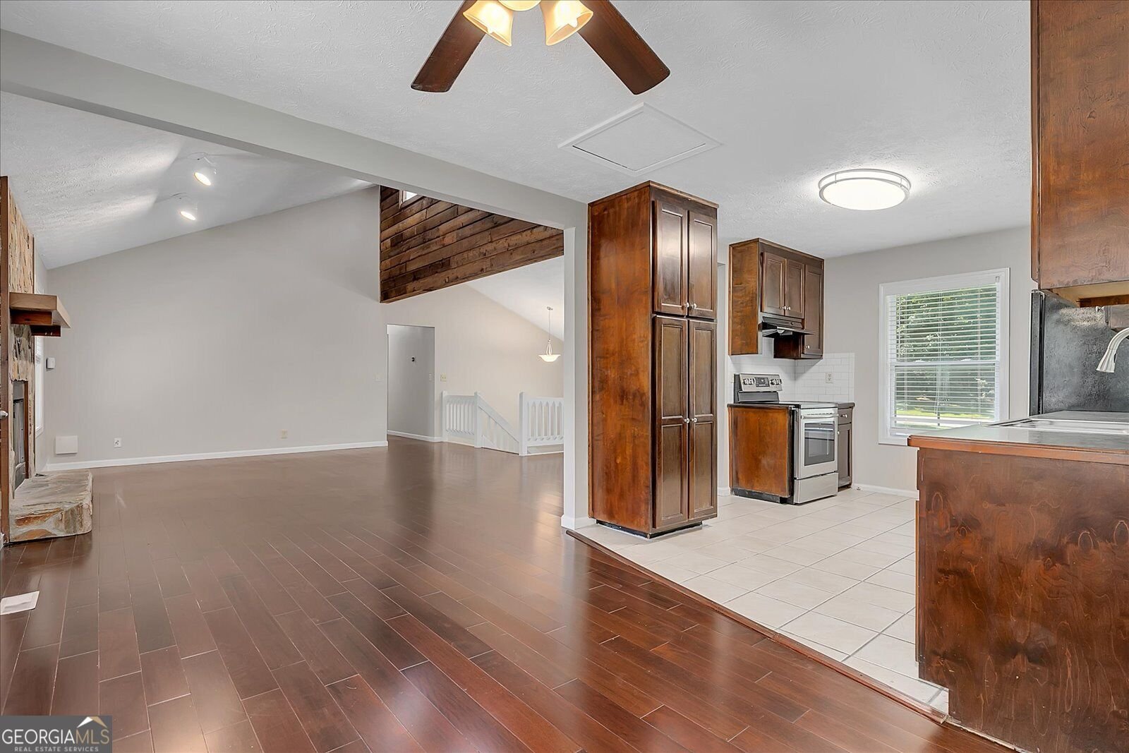 2486 Sawmill Road Marietta - Photo 10
