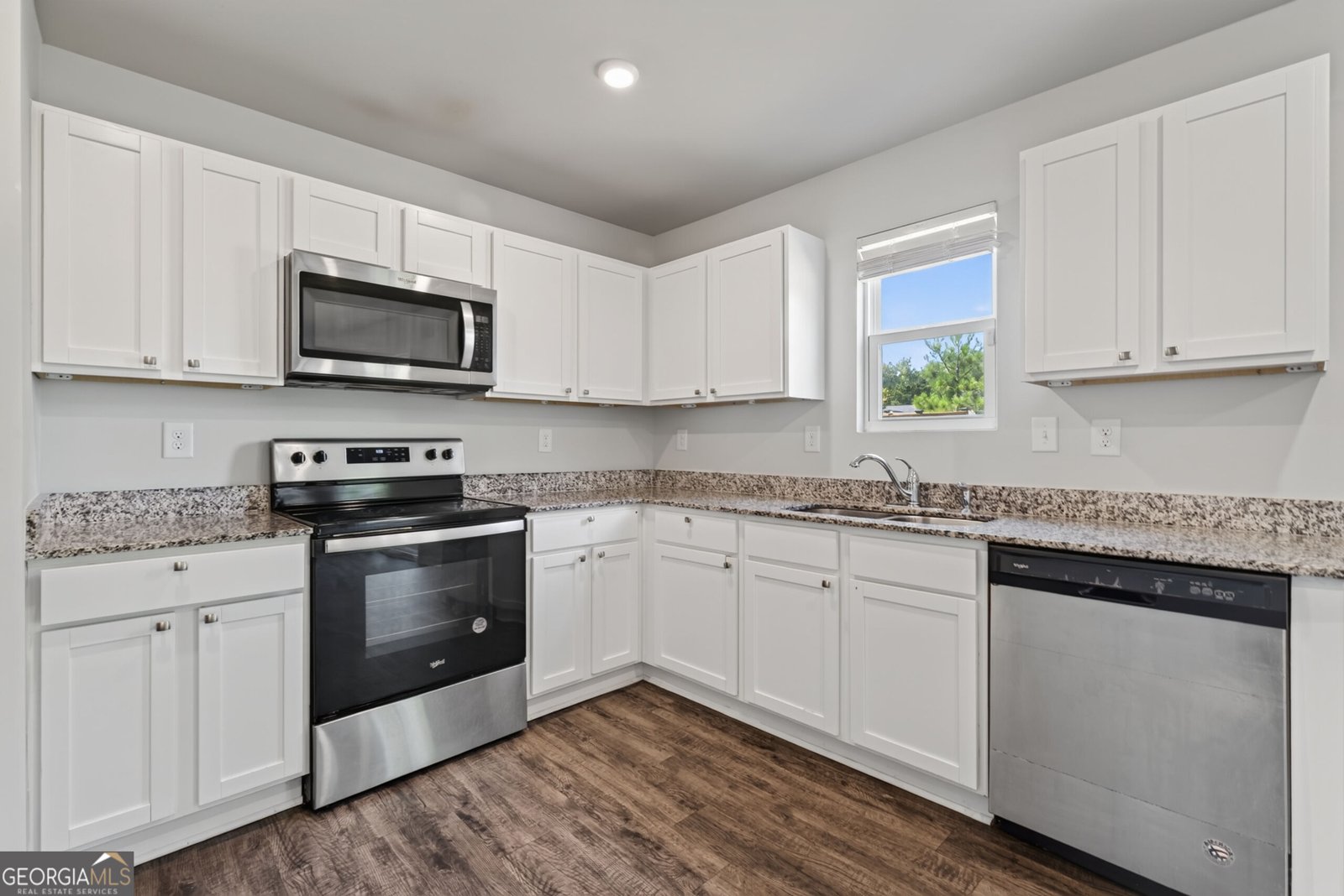 464 Hawthorn Trail Macon - Photo 19