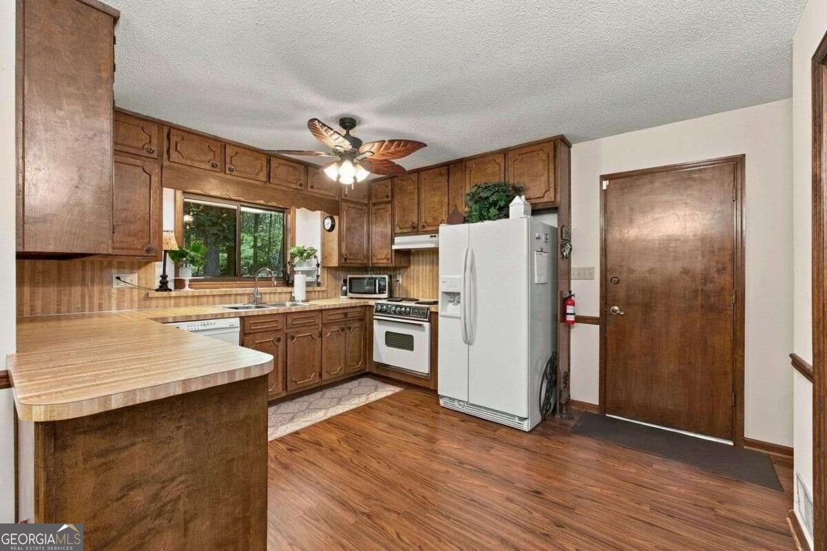 1455 Sumter Drive Marietta - Photo 11