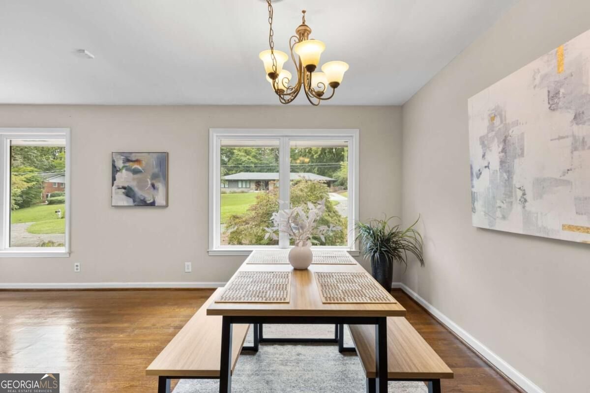 2433 Kingscliff Drive Atlanta - Photo 9