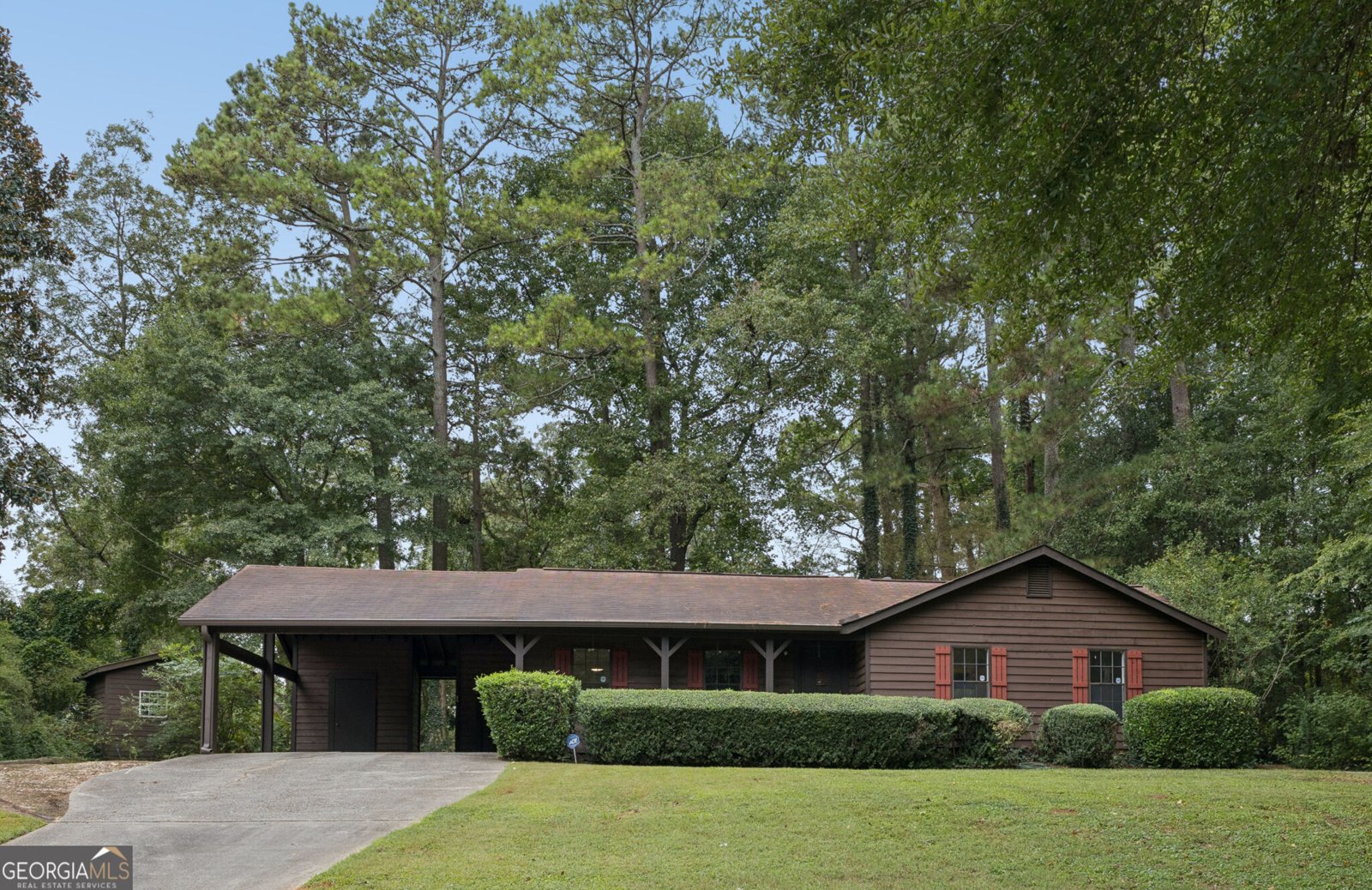 101 Valley Court Stockbridge - main photo