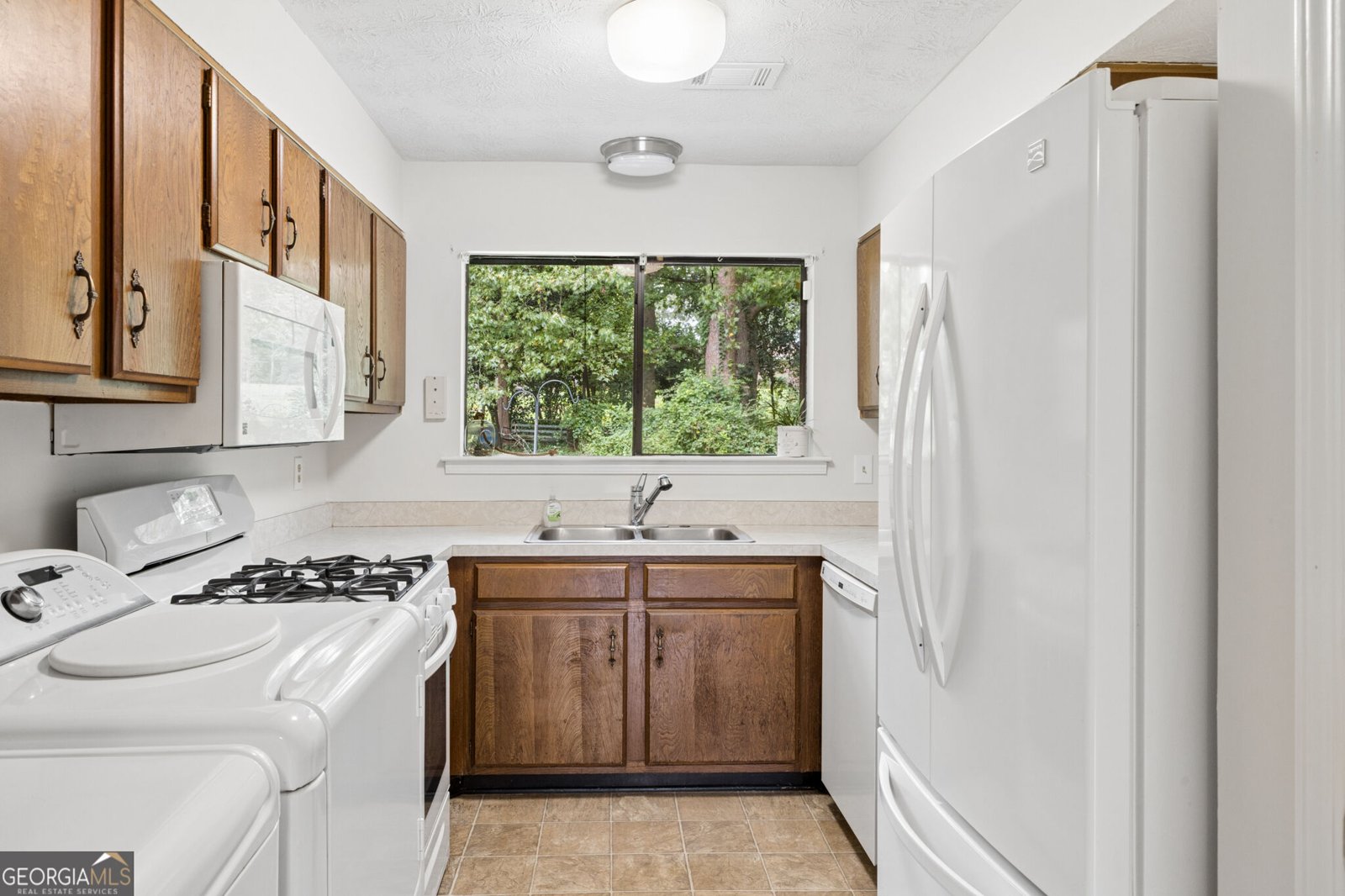 101 Valley Court Stockbridge - Photo 8