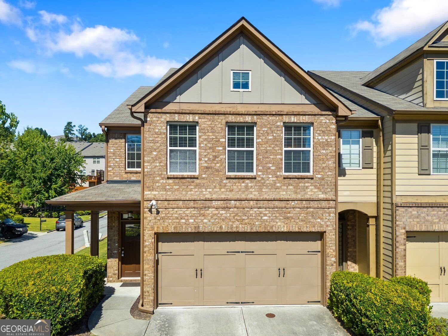 2390 Whiteoak Court Smyrna - main photo