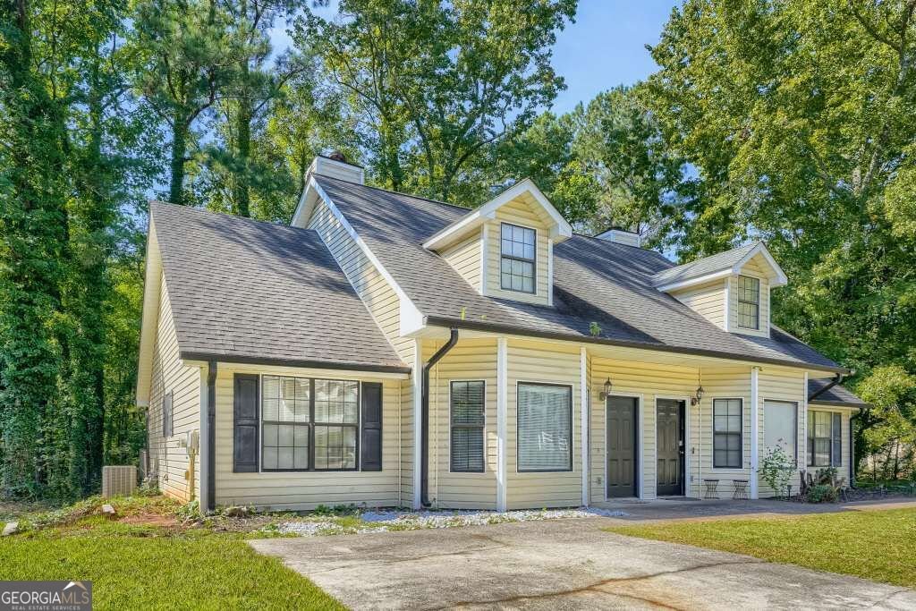 6702 Lakewood Drive Douglasville - main photo