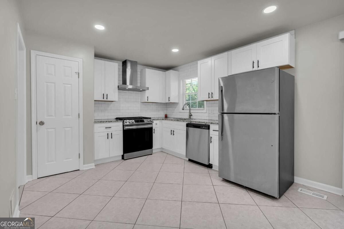 1118 Crestview Circle Conyers - Photo 7