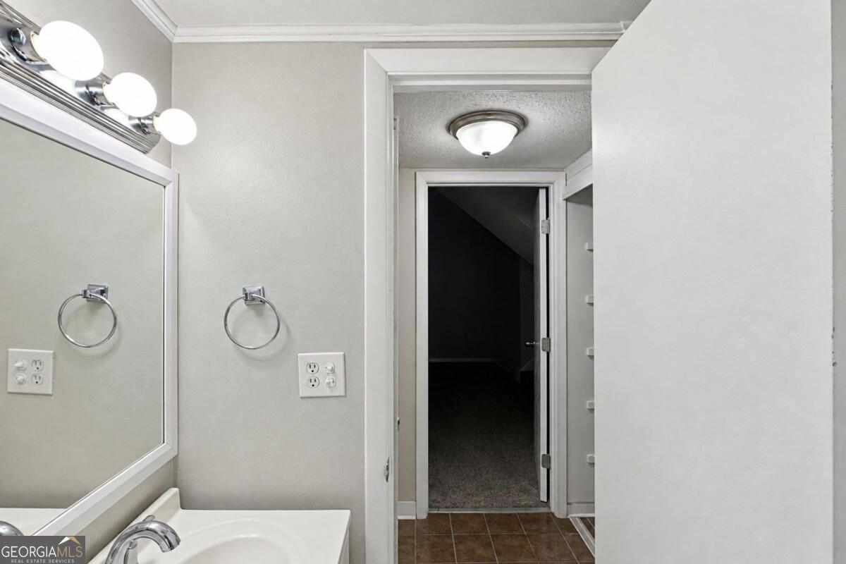1478 Spruce Ridge Way Stone Mountain - Photo 18