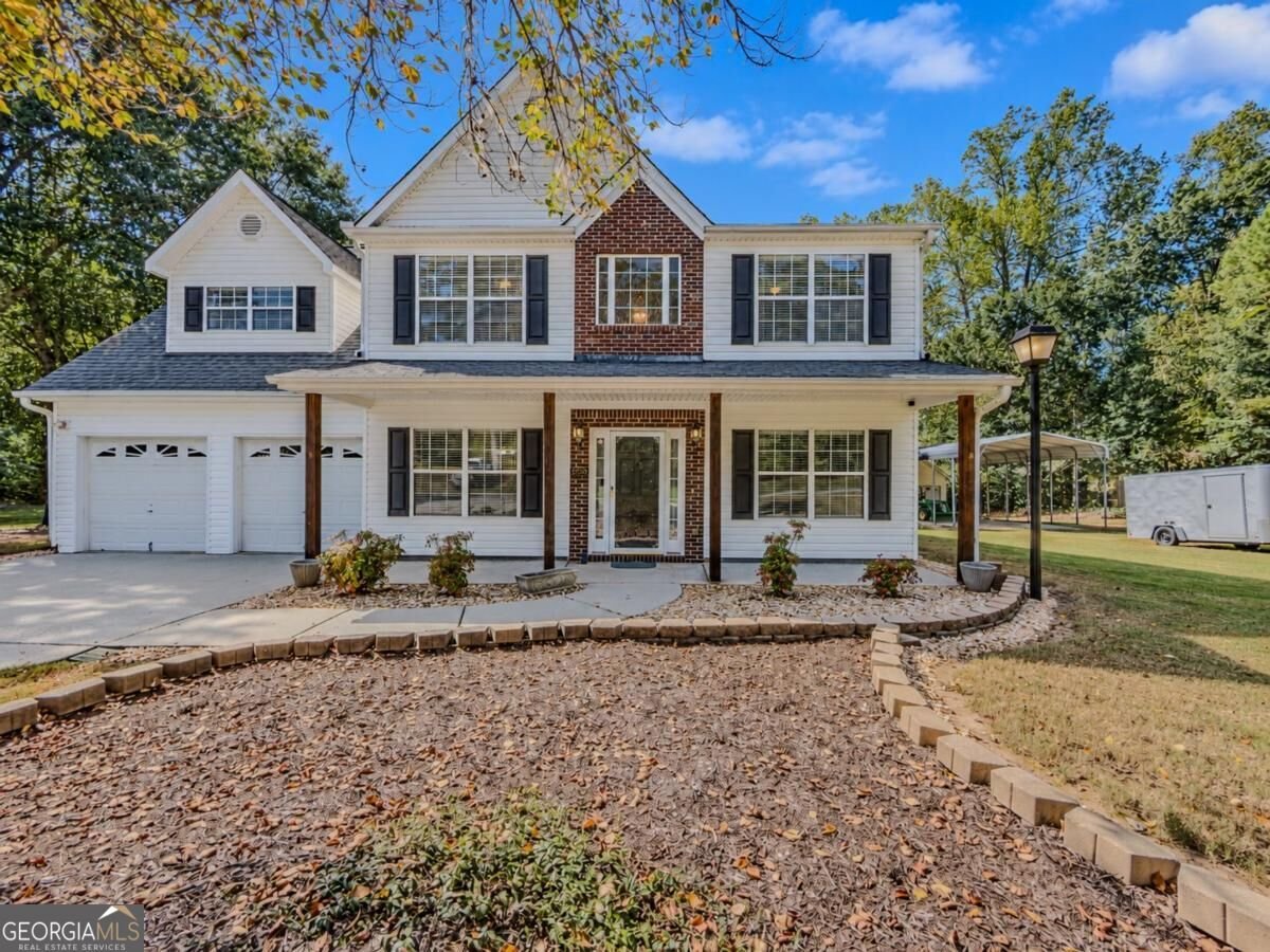 1205 Mystic Drive Loganville - main photo