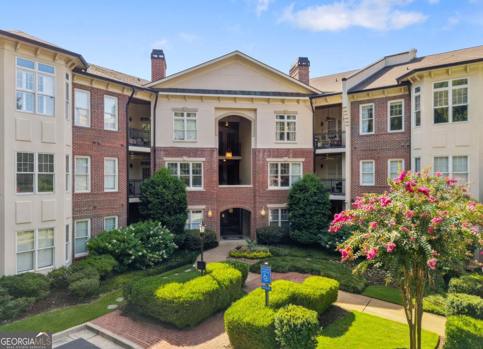 828 Highland Lane Atlanta - main photo