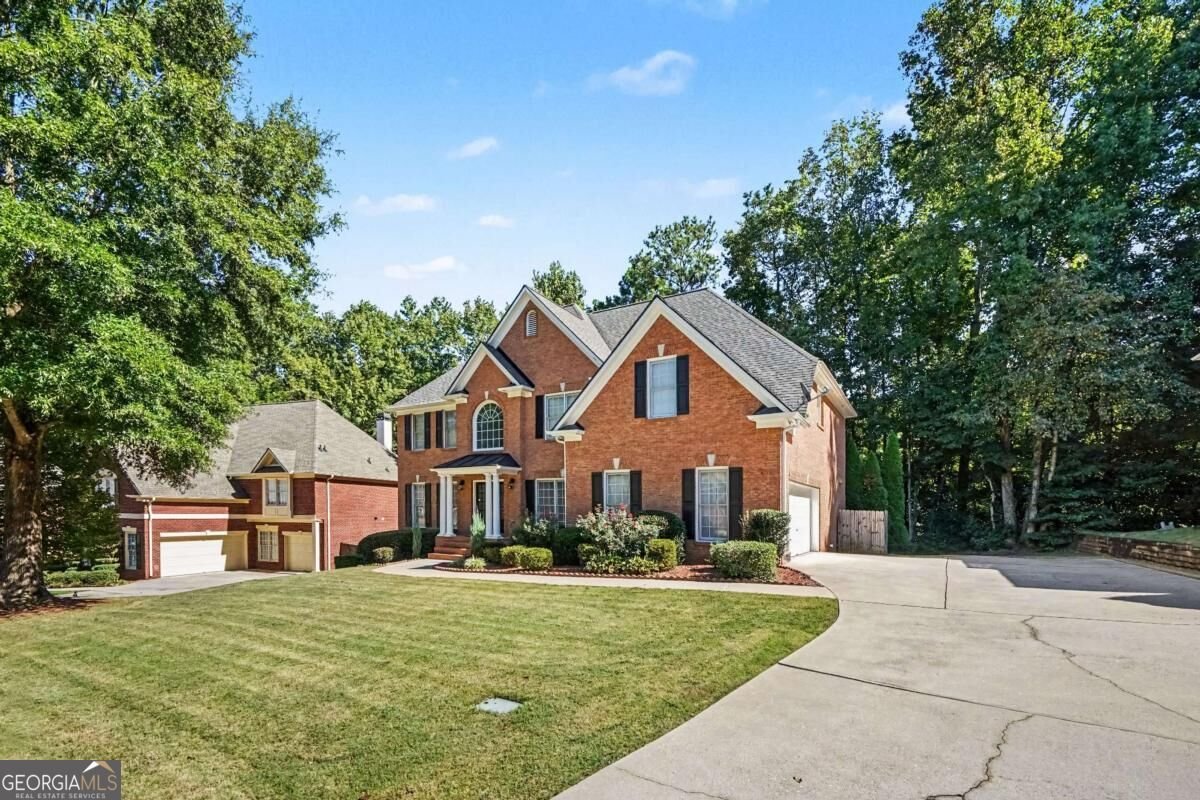 1395 Cresthaven Lane Lawrenceville - main photo