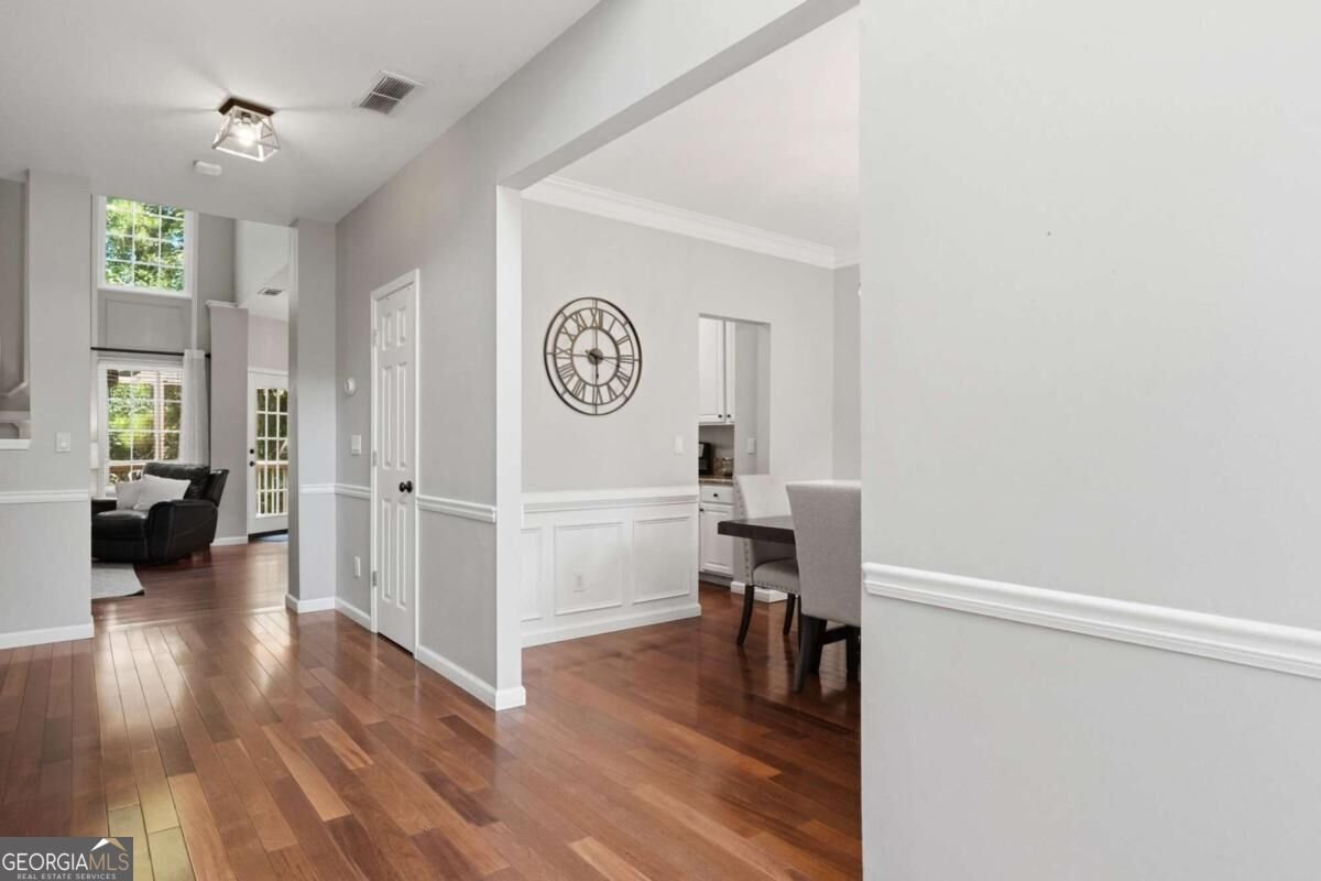 575 Kingsport Drive Roswell - Photo 6