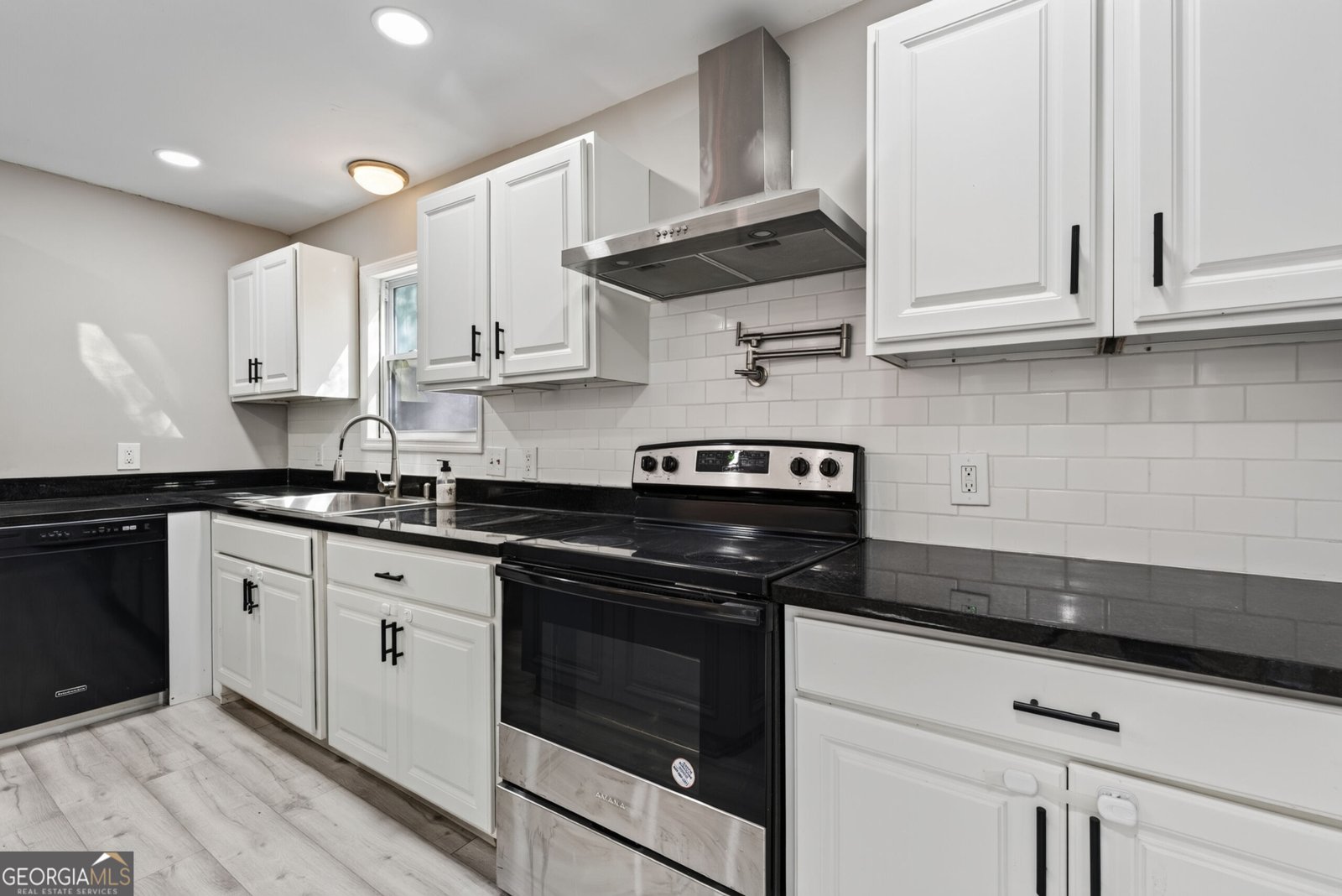 555 Glencove Drive Macon - Photo 14