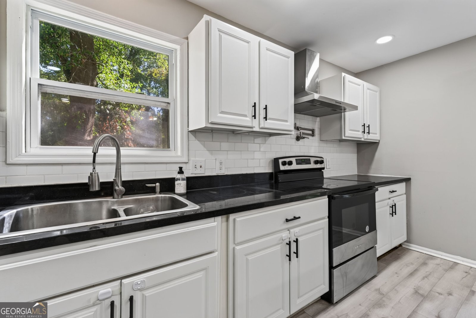 555 Glencove Drive Macon - Photo 17