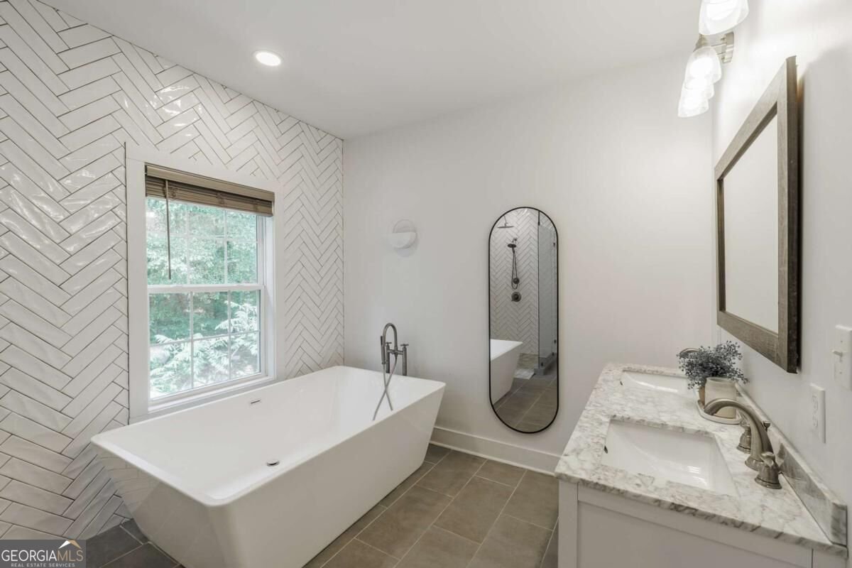930 James Holcomb Road Hull - Photo 25