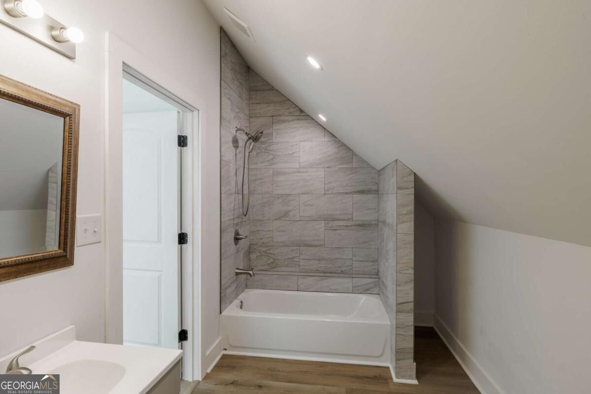 930 James Holcomb Road Hull - Photo 35