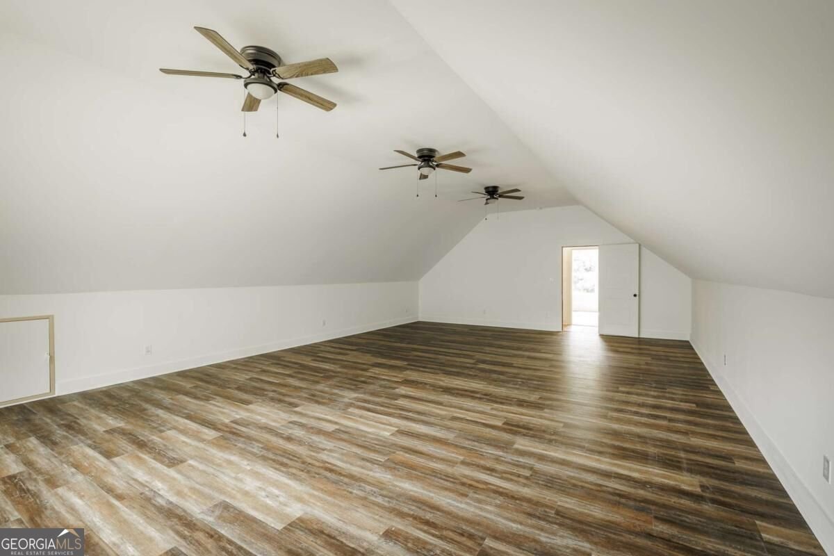 930 James Holcomb Road Hull - Photo 37