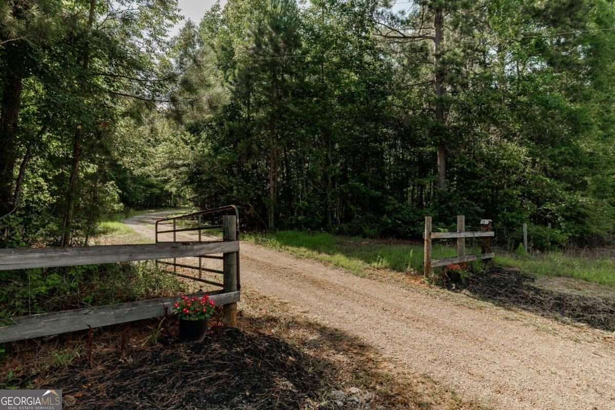 930 James Holcomb Road Hull - Photo 55