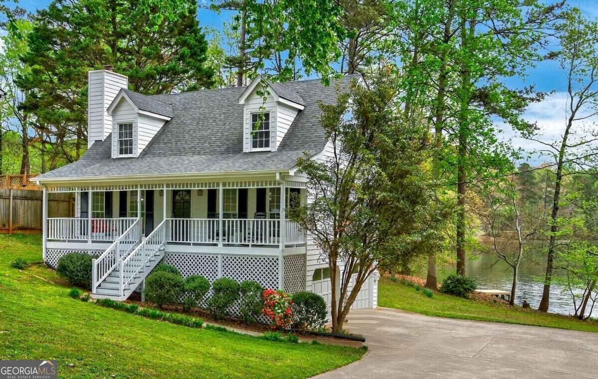 176 Arbour Run Suwanee - main photo