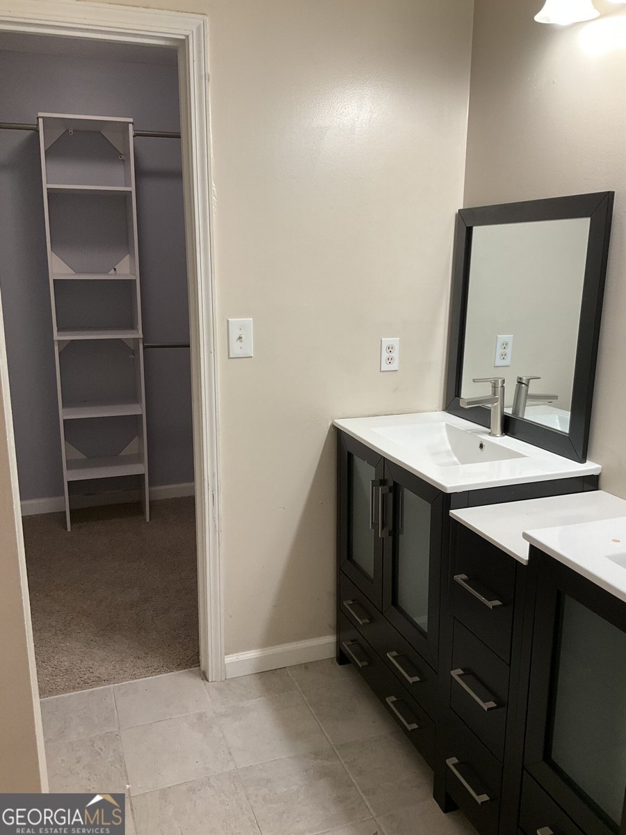 305 Manchester Lane Byron - Photo 8