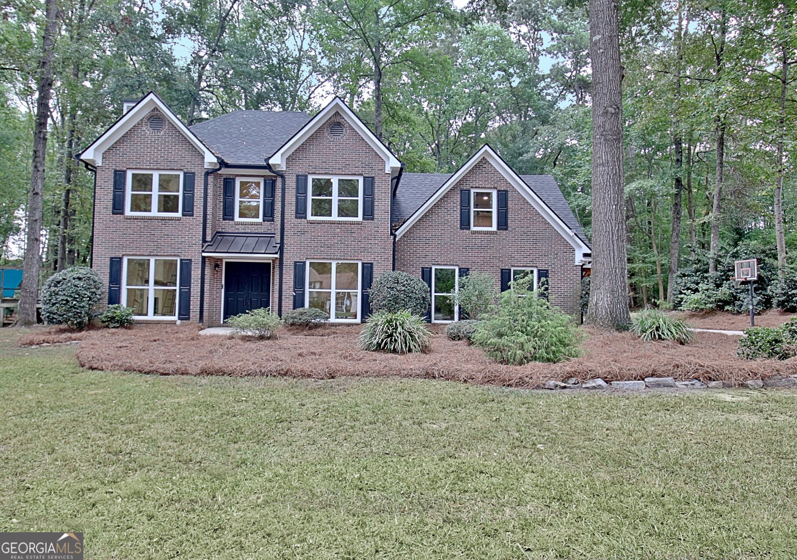 140 Cedar Creek Court Fayetteville - main photo