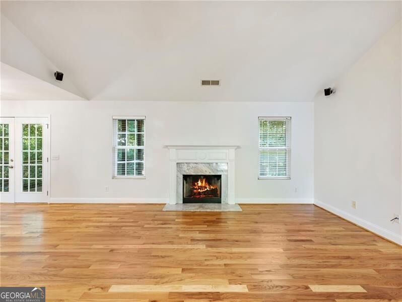8765 Covestone Drive Gainesville - Photo 9