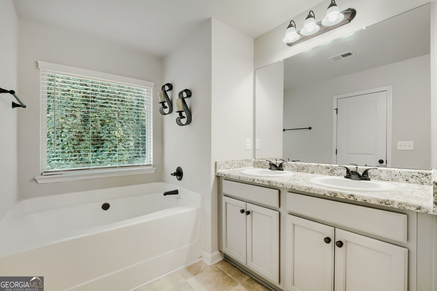 6051 Oak Bend Court Riverdale - Photo 18