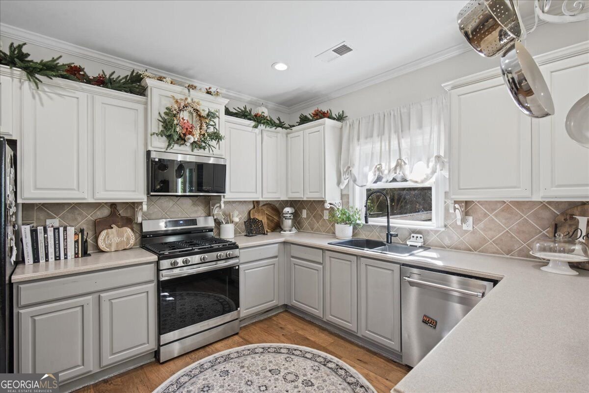 211 Woodview Lane Woodstock - Photo 19
