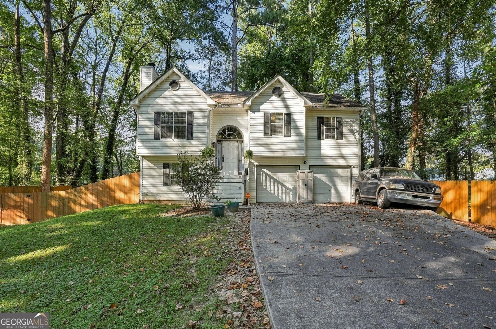 1568 Pine Circle Austell - main photo