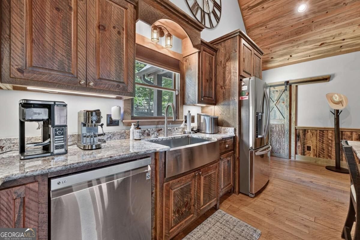 274 Hot House Drive Mineral Bluff - Photo 12