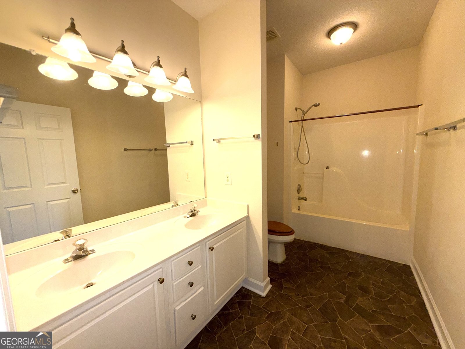 125 Sarakay Circle Macon - Photo 16
