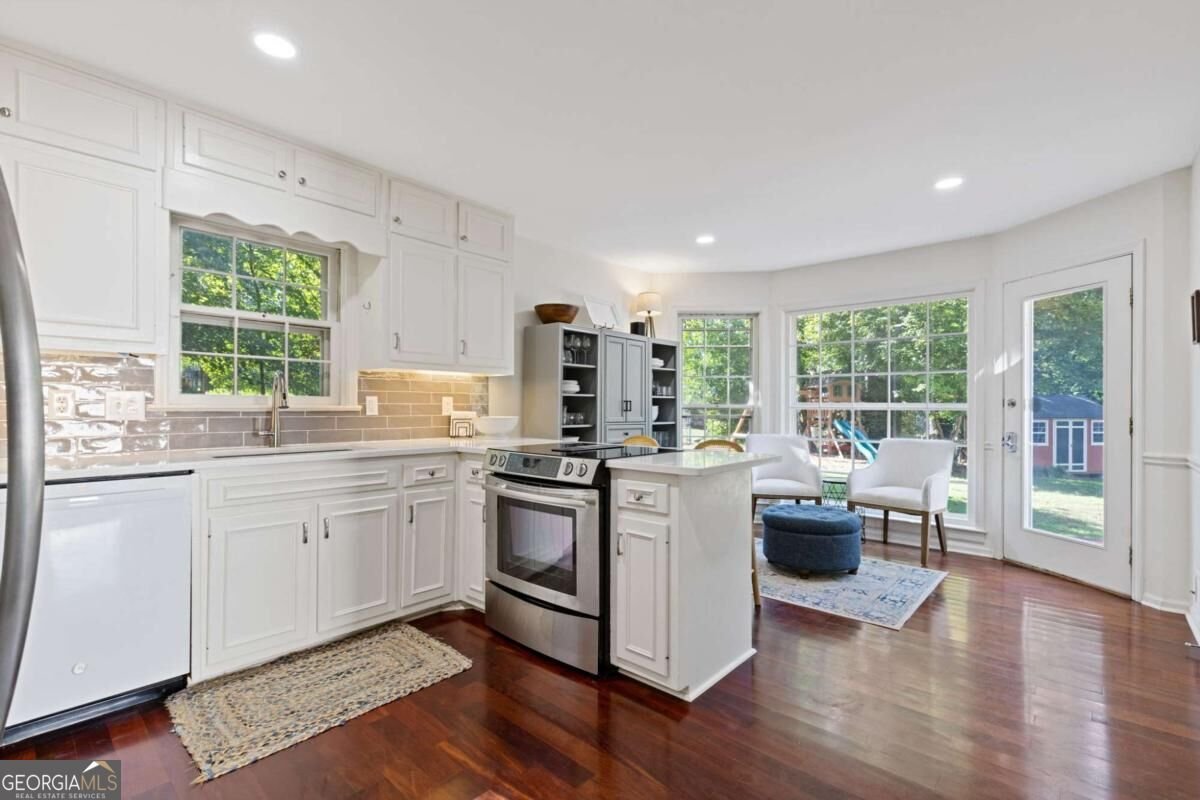 5023 Winford Court Peachtree Corners - Photo 8