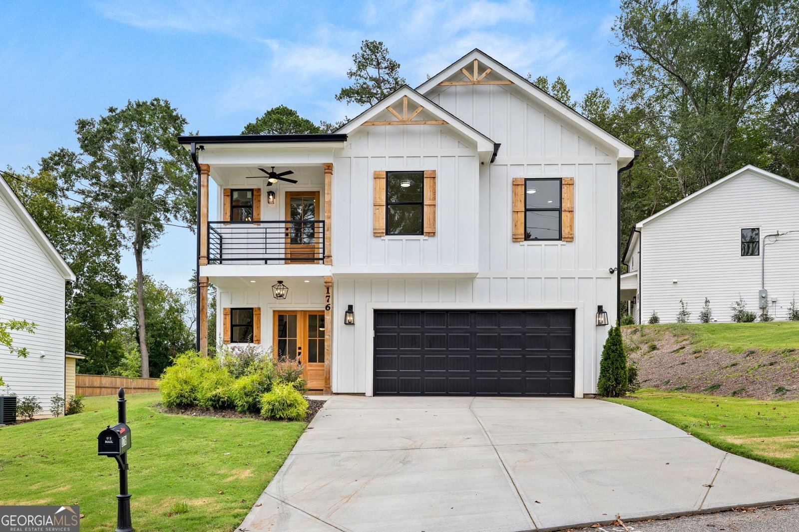 176 Llewellyn Street Clarkesville - main photo