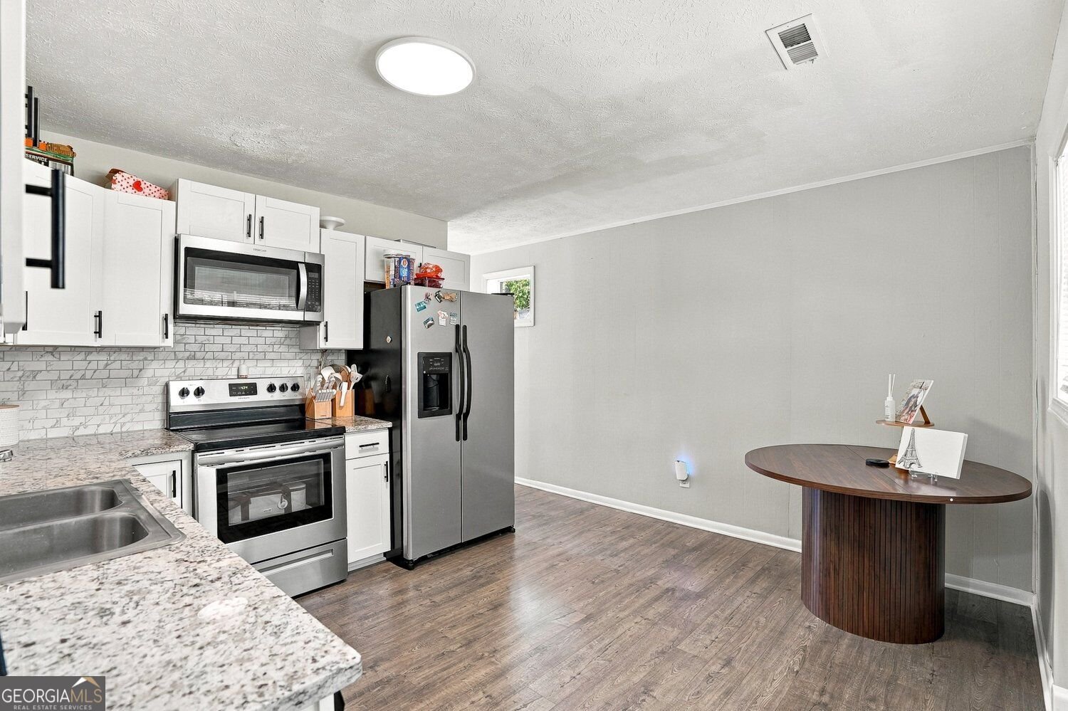 8570 Kennesaw Court Jonesboro - Photo 6