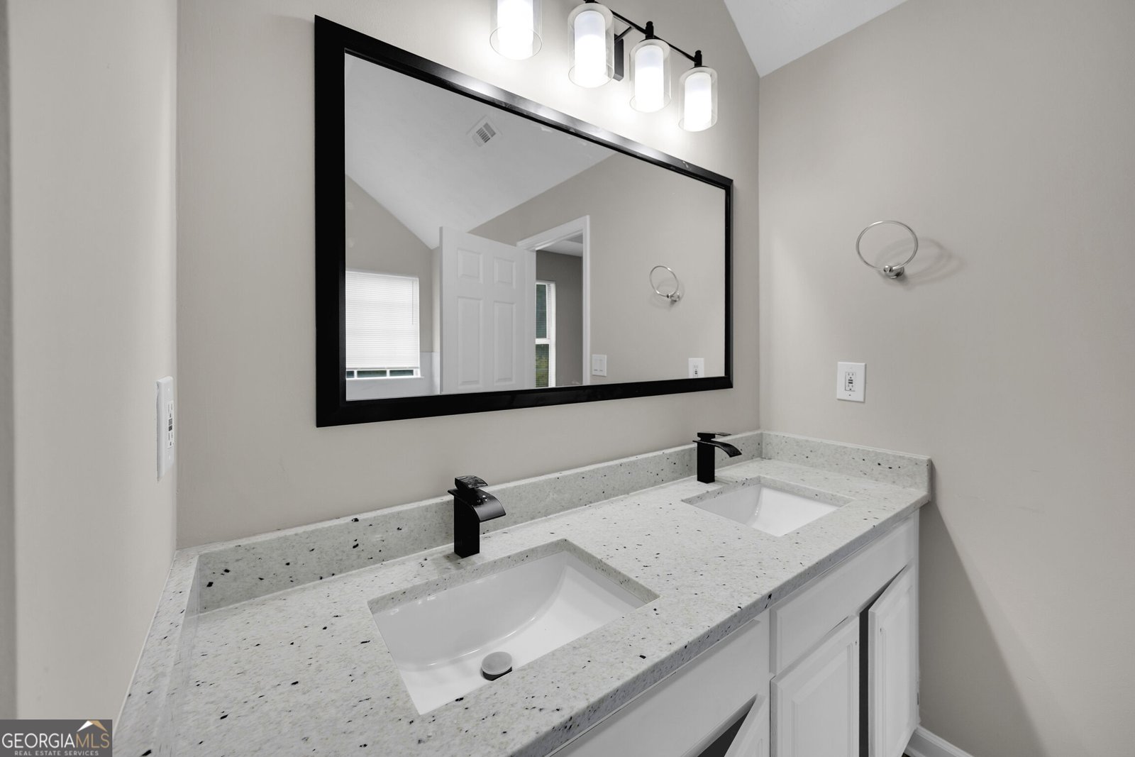 220 Spring Lake Terrace Covington - Photo 30