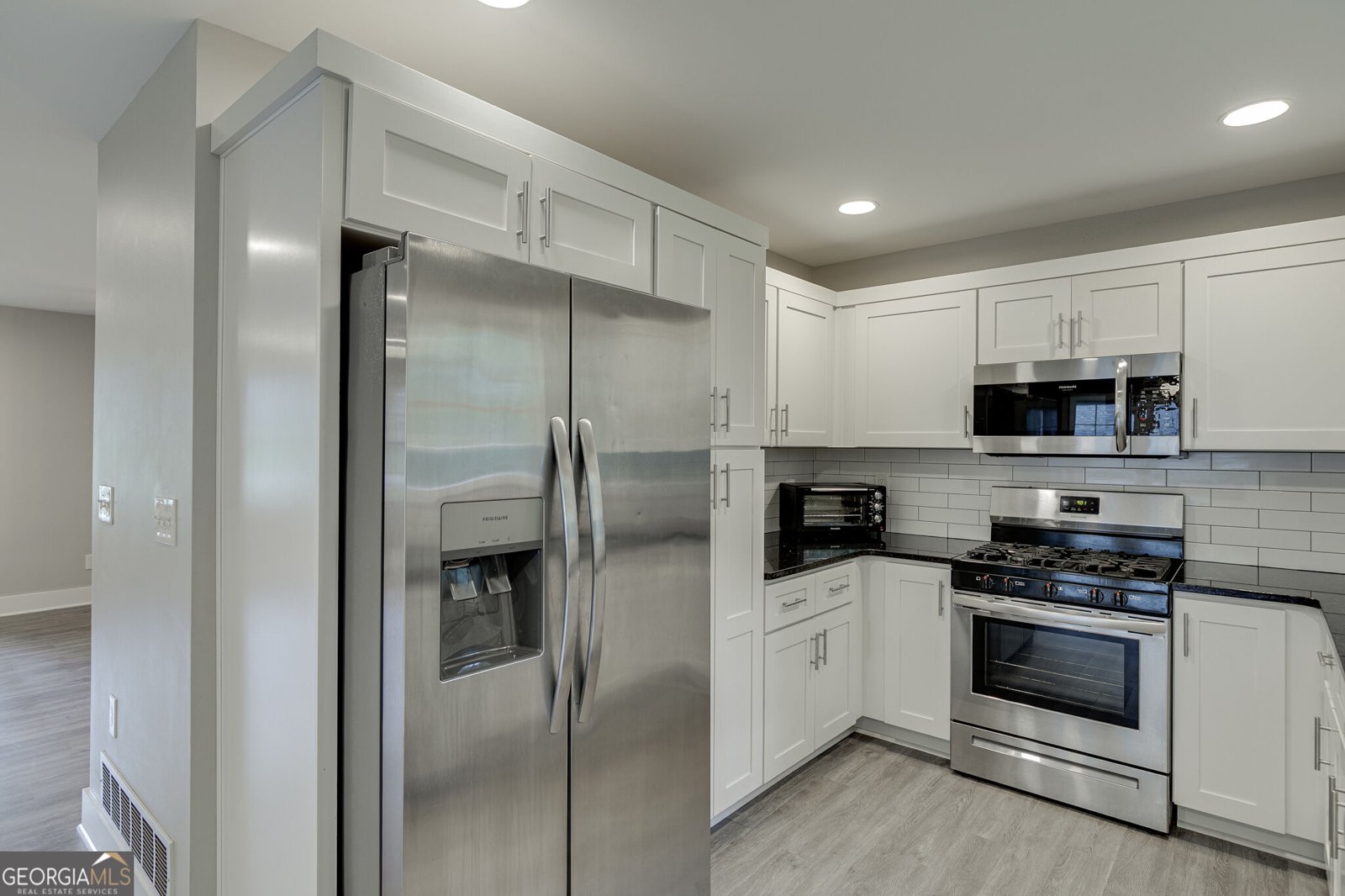6211 Laurel Wood Trail Flowery Branch - Photo 16